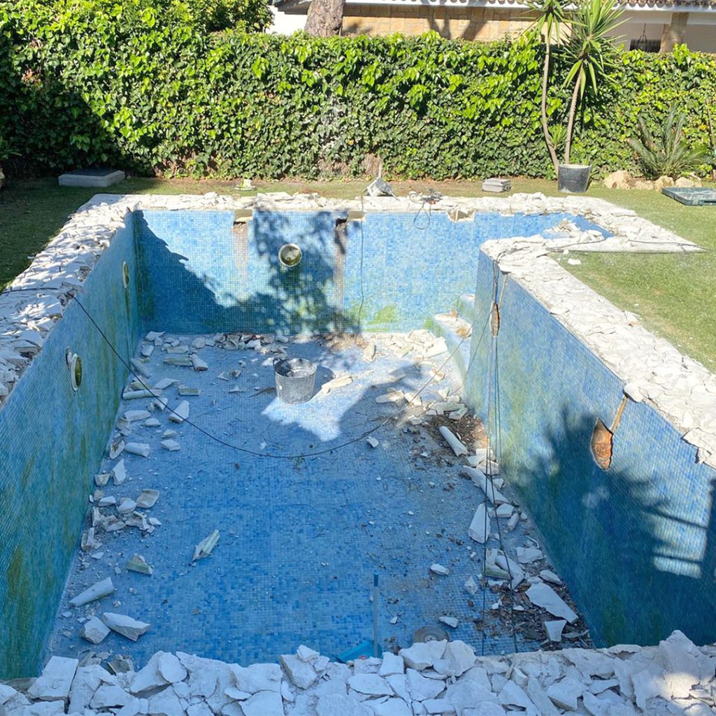 01 Antes1080 | PISCINIA | Construcción de piscinas en España