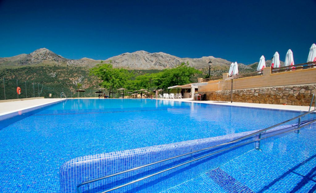 ed piscina municipal grazalema | PISCINIA | Construcción de piscinas en España